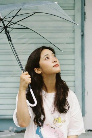 很羡慕,沈月的松弛感
