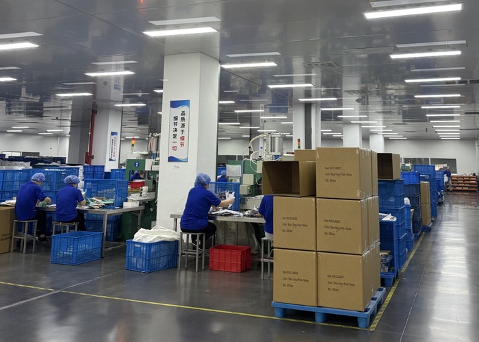 关税降了	，订单来了，但中国日用品供应商心态变了  第2张
