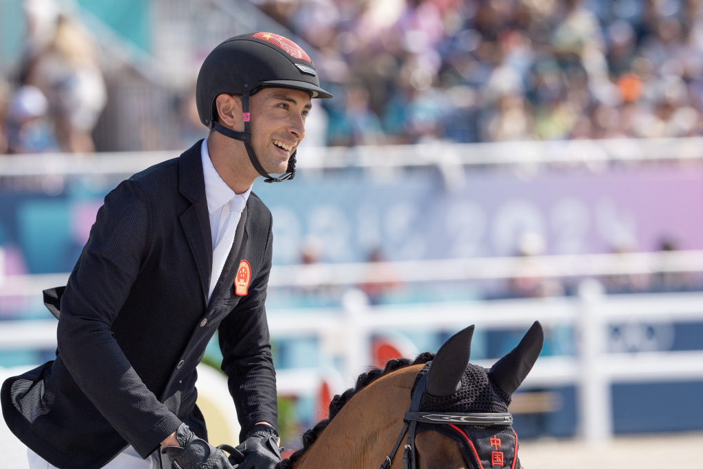 奥运“四朝元老”华天回国参赛	，伤势未愈谨慎出战全国锦标赛  第1张