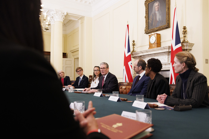 《混沌少年时》：走向线上的犯罪，流向现实的厌女  第1张